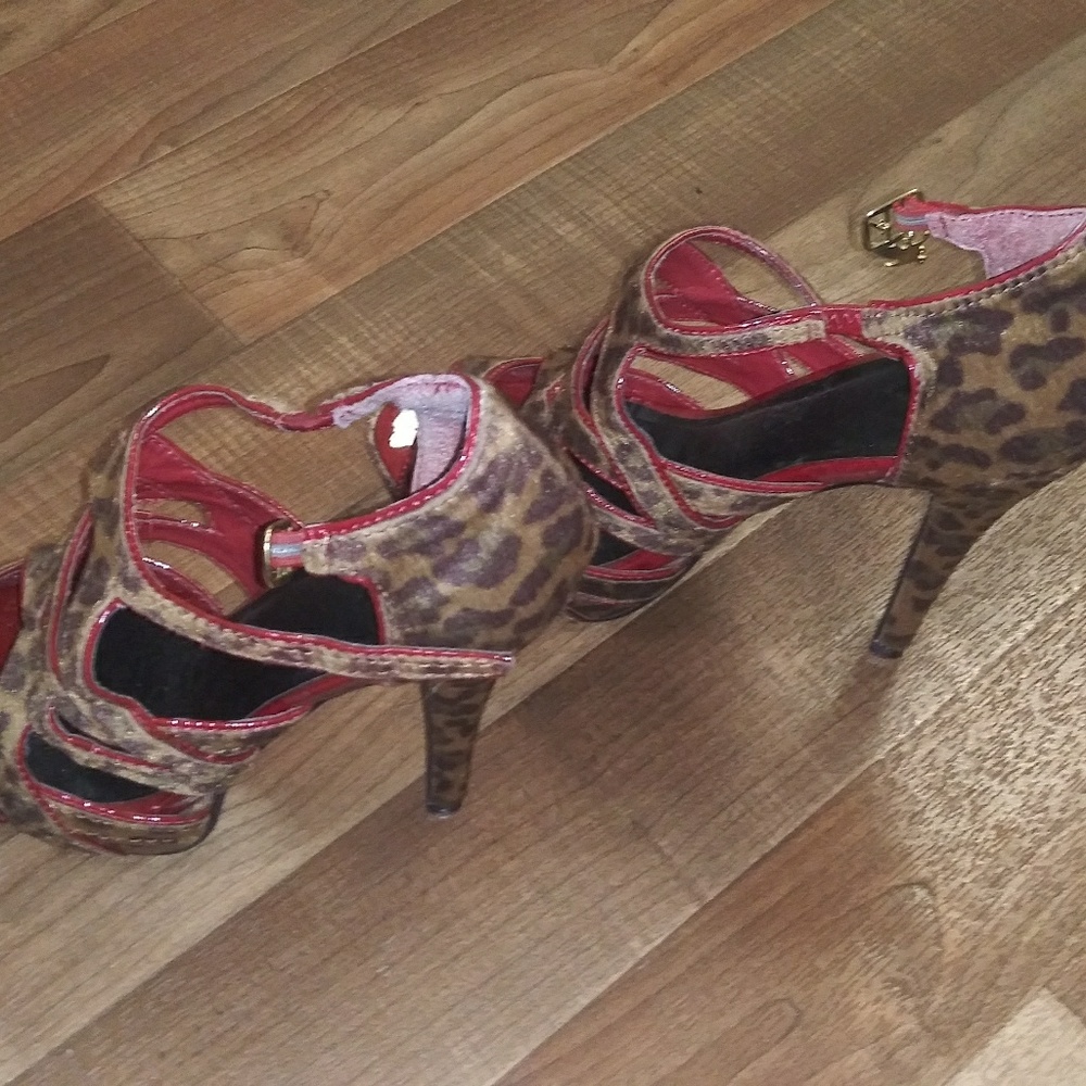 Leopard heels
